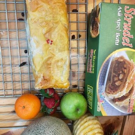 Cheese Strudel menu Banana Strudel, WR Supratman
