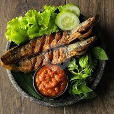 Sayur Asem Pecak Ikan Mba Anggi: Surga Kuliner Sayur Asem dan Ikan Bakar di Pekalongan