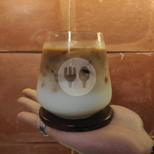 Es Kopi Susu Tri Tangtu menu Tri Tangtu Kopi Roasters, Buah Batu