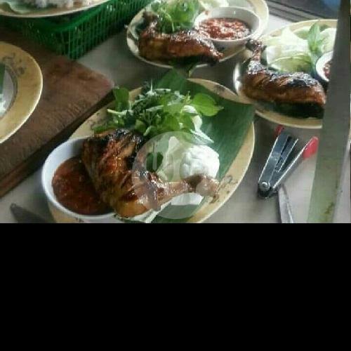 Ayam Goreng Dada menu Rumah Makan Pondok DELIANA JAYA SUKAPURA