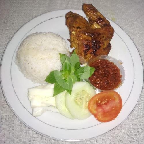 Ayam Bakar menu Ayam Kremes, Dapur Rasa