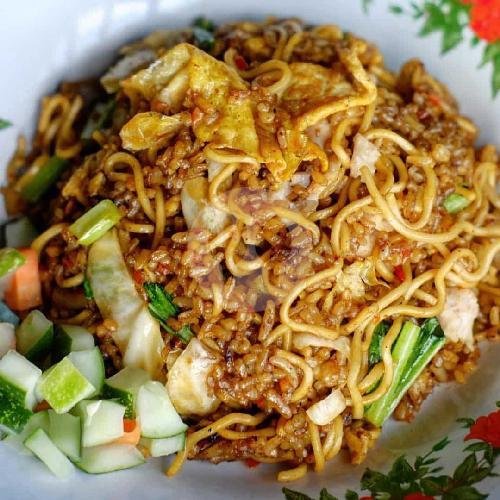 Nasi Goreng Mawut menu Nasi Goreng Berkah, Pringlangu
