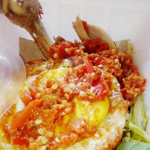 Nasi Ayam Suwir Sambel Geprek menu Ayam Penyet Geprek Mama Rasya, Ruslani