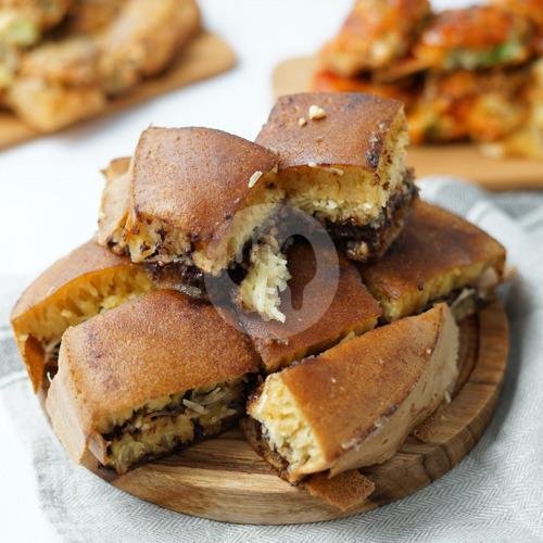 Keju Kacang Coklat menu Martabak Bangka Bomet, Mampang Prapatan