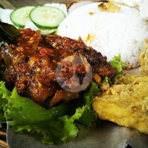 Nasi Ayam Penyet Paket + Teh Manis (ice / Hot) menu Kedai Jupe, Kesambi