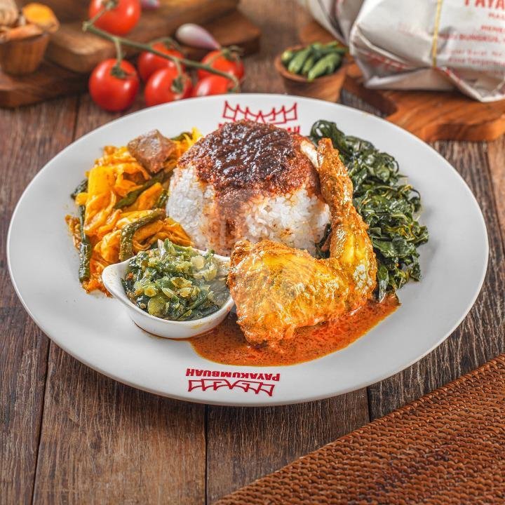 Nasi Gulai Ikan menu RM. Payakumbuah, Surabaya Gubeng