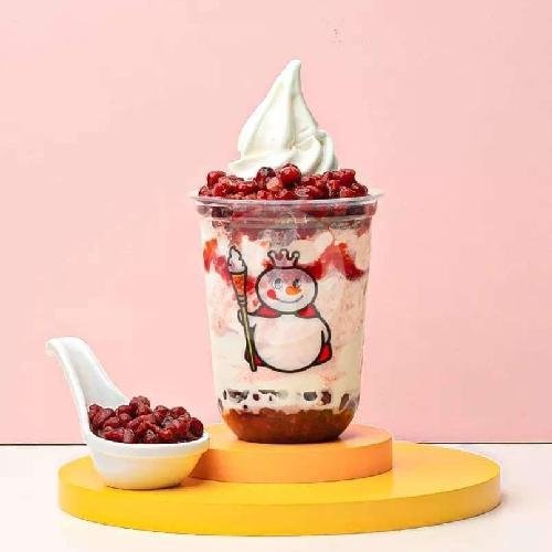 Strawberry Lucky Sundae menu Mixue, Tuparev