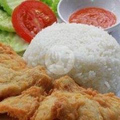 Ayam Krispy Gulai+ Nasi+tempe sambal Bawang/tomat menu Ayam Crispy Dan Ayam Kelapa Mbak SRI, Terusan Setaman