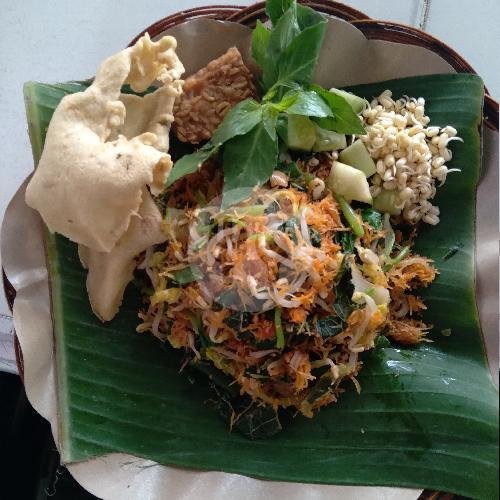 Paru Goreng menu Nasi Pecel Dan Rawon Blitar, Larangan