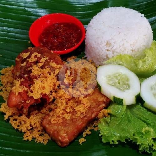3 Ayam Geprek, 3 Nasi Putih Plus Lalapan Dan 3 Es Teh Jumbo menu Ayam Goreng Tulang Lunak Mbak Titik, Sriwedari