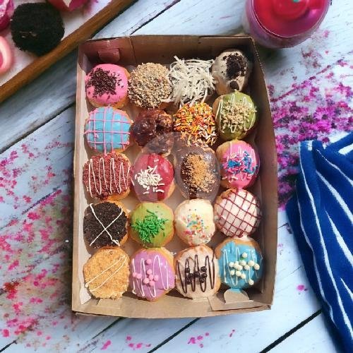 Glaze Isi 6 menu Kay Donuts Donat Kentang, Depok