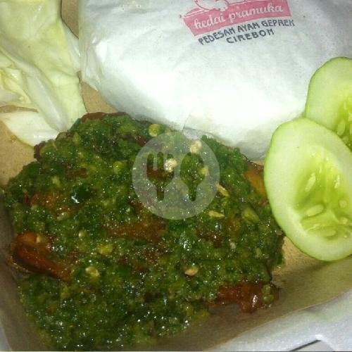 Nasi + Ayam Penyet + Sambal Ijo menu Ayam Geprek Kedai Pramuka, Pramuka Regency, Sutawinangun