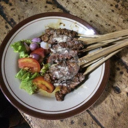 Es Teh menu Sate Kambing Pak Ragil Halmahera, Karang Tempel, Semarang Timur