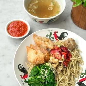 Bakmi Ayam Merah menu Kopi Lima Detik, Tebet