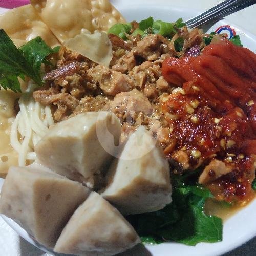 Mie Ayam Bakso Jumbo menu Bakso KuSuka, Wahidin Sudirohusodo