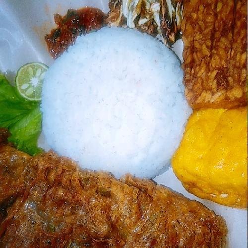 Pecel Lele+nasi+usus Goreng +Teh Manis Panas menu Pecel Lele, Astana Anyar