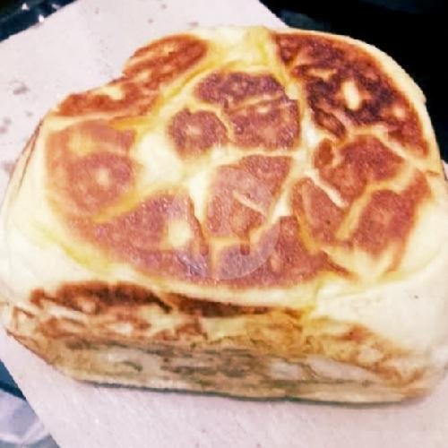 Coklat + Kacang menu Roti Bakar Amira, Cibeureum