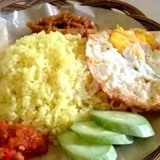 Paket Nasi Kuning Ayam Goreng Rempah + menu Dapur Mamah Bagja, Kepuh