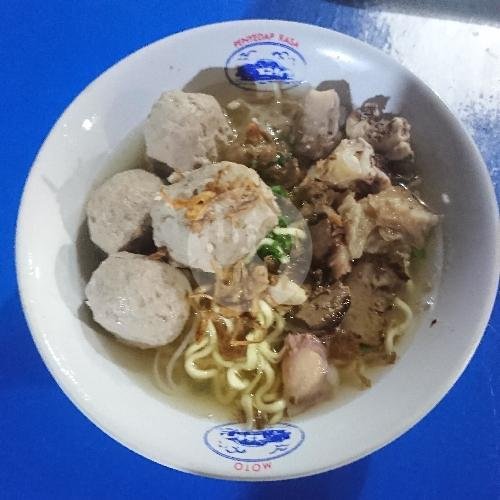 Review Kuliner Legendaris: BASO PSIS, Surga Bakso yang Cozy dan Instagrammable
