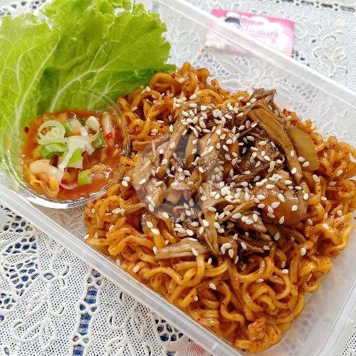 Samyang menu Dapur Meimei Korea Food Kediri, Pesantren
