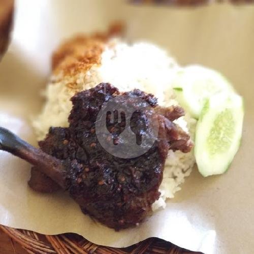 Nasi Bebek Ptongan Besar Paha menu Nasi Bebek Khas Madura Pak Munawi Pusat, Cilandak