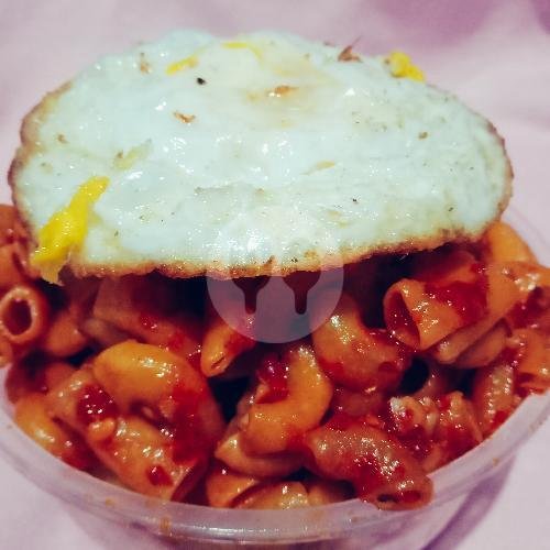 Macaroni Basah/Macaroni Kering + Baso + Telor Urak Arik + Telor Ceplok. menu Macaroni Squad, Dewisartika