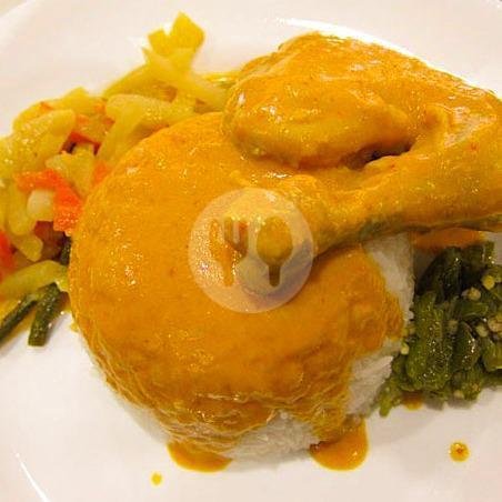 Nasi Ayam Gulai menu RM Putri Minang, Meruya