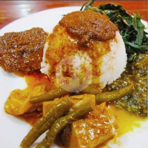 Review Warung Nasi Padang Kurnia Saiyo: Kuliner Lezat di Tasikmalaya
