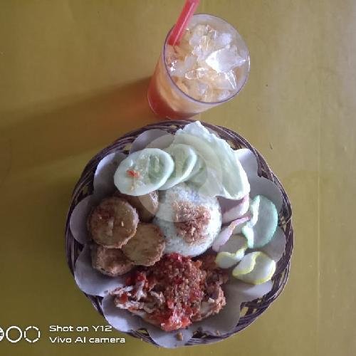 Paket A, Nasi Ayam Geprek + Terong Crzpy + Es Teh menu Ayam Geprek D Royal, Maguwoharjo