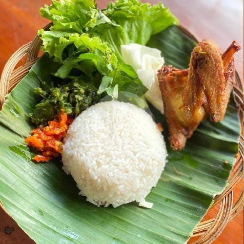 Wareg Ayam Suwir Balado menu Nasi Peda Pelangi, SCBD