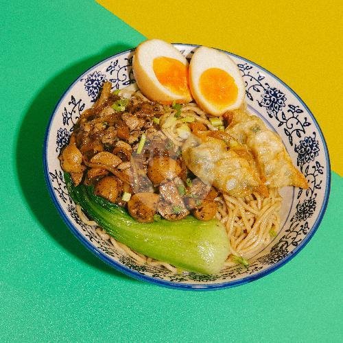 Szechuan Chicken Ramen menu Mee n Yu Noodle Bar, Embong Kemiri Genteng