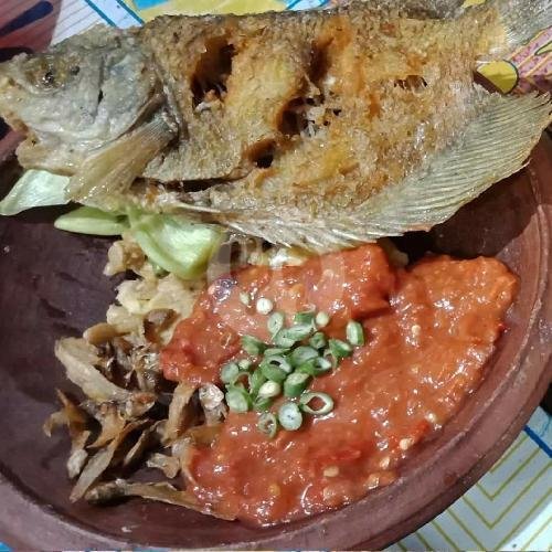 Penyet Nasi Lele Tempe Teri menu Penyetan Tempe Teri Pak Sigit, Kanigaran