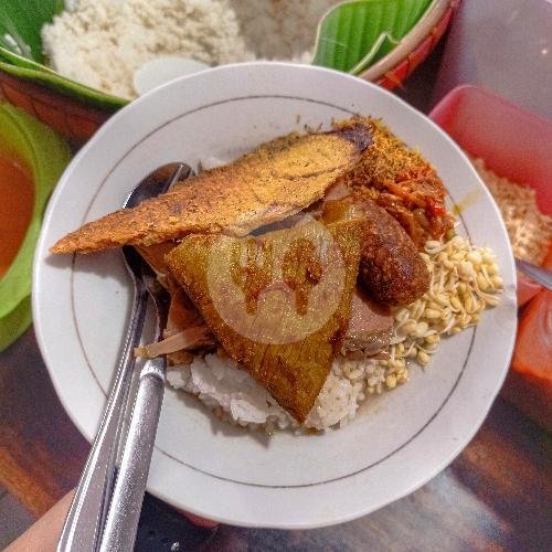 Nasi Bhuk Ikan Empal Daging menu Nasi Bhuk Sholawat Hj. Saudah