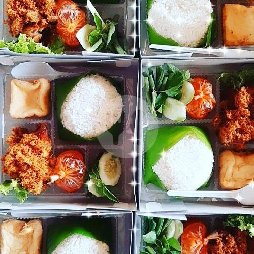 Ayam Geprek Cabe Ijoo, Nasi , Ayam, Tempe Lalapan Double Sambel menu Jejak Rasa By Nasi Goreng Joss Toebruk, Kaliwates
