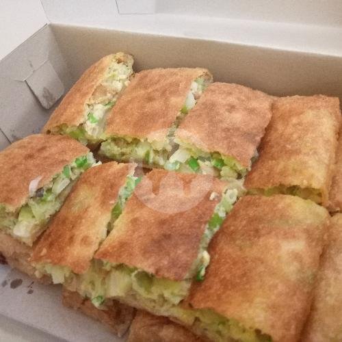 Biasa Sapi menu Yolland Martabak & Terang Bulan, Jember