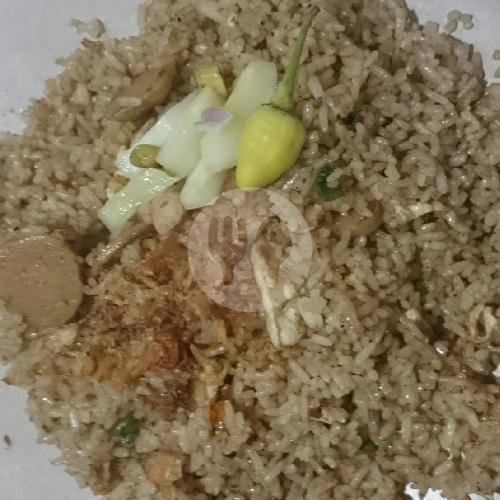 Review Waroeng Nasi Goreng Punjer Roso: Pengalaman Makan yang Asik di Madiun