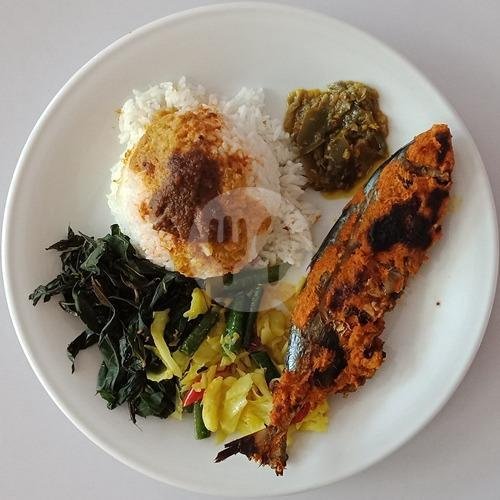 Nasi Rendang Padang + Perkedel menu Cinto Minang, Pecenongan