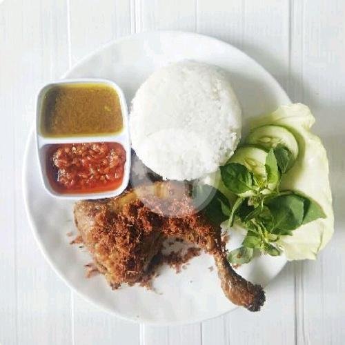 Paket Nasi Ayam Goreng Versi Hemat menu Bebek & Ayam Tunjungan, Pakis