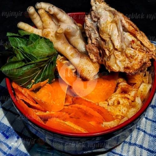 Seblak Ceker menu Seblak Nyinyir, Cililitan Besar