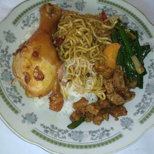 Paket Semur Kepala Rames menu Warung Idola Bu Har, Depok