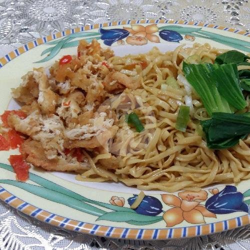 Mie Goreng + Telur Ceplok menu Mi YabeS (Mie Ayam Bervariasi Sehat), Ngemplak