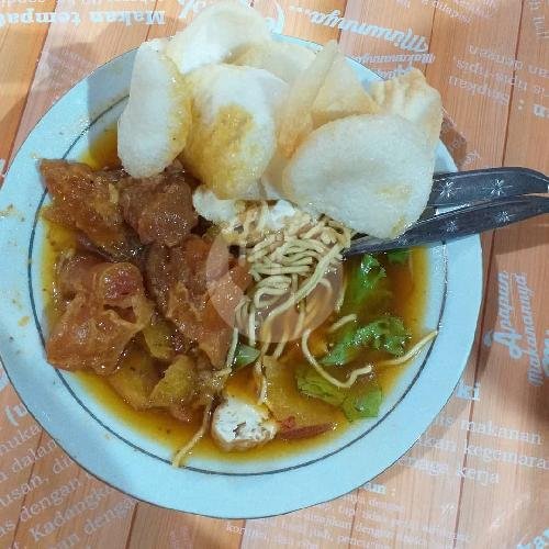 Tahu Campur H. ABD. Mahfud: Surga Kuliner East Javanese di Tambaksari