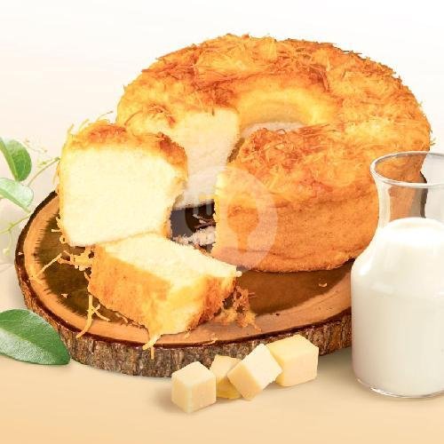 Lapis Kukus Pahlawan Tiramisu menu Noer Raya Lapis Kukus Pahlawan Surabaya, Ploso Baru