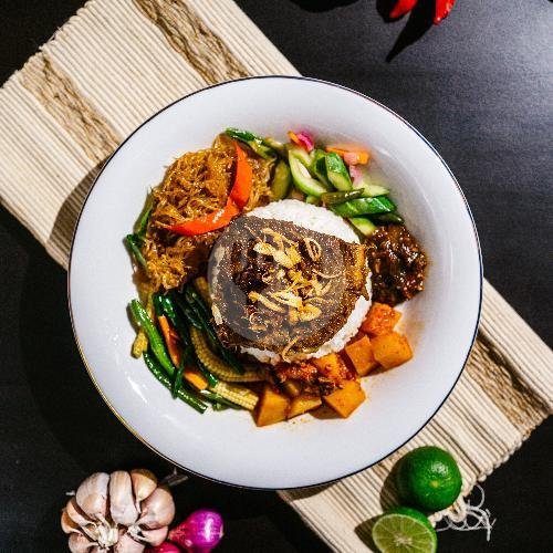 Review Soto Yoe Fo: Pengalaman Makan Cozy di Jl. Muara Barat No. 7