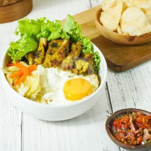 Penyetan Cak Mas: Surga Lele Penyet di Ruko Rich Palace Surabaya