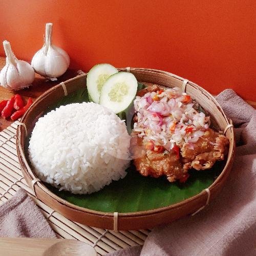 Ayam Geprek Sambel Tomat menu Geprek Tugu, Krembangan