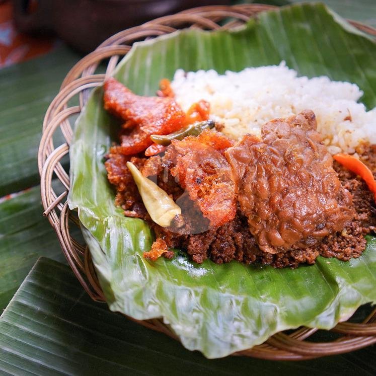 Nasi menu Depot Gudeg Bu Harnik, Bukit Darmo