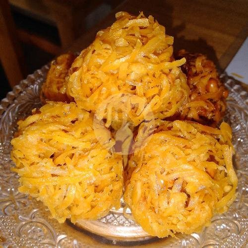 Sate Kerang menu Lontong Kikil dan Kupang Bu Mintol