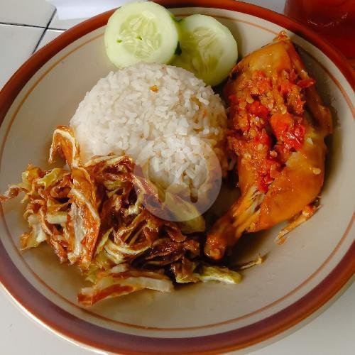 Kobis Goreng menu Penyetan Mas Kobis Plemburan, Kaliurang