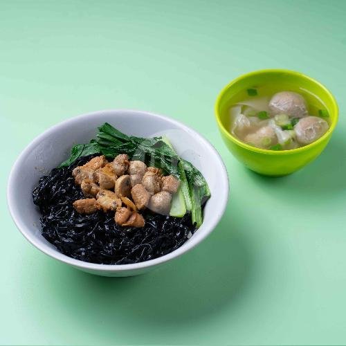 Hot/Ice Kopi C (Kopi Susu) menu Bakmie Ayam 58 (HALAL), Teuku Umar DU